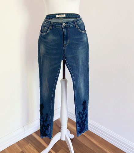 Skinny Jeans "black floral", Gr. XS (34)